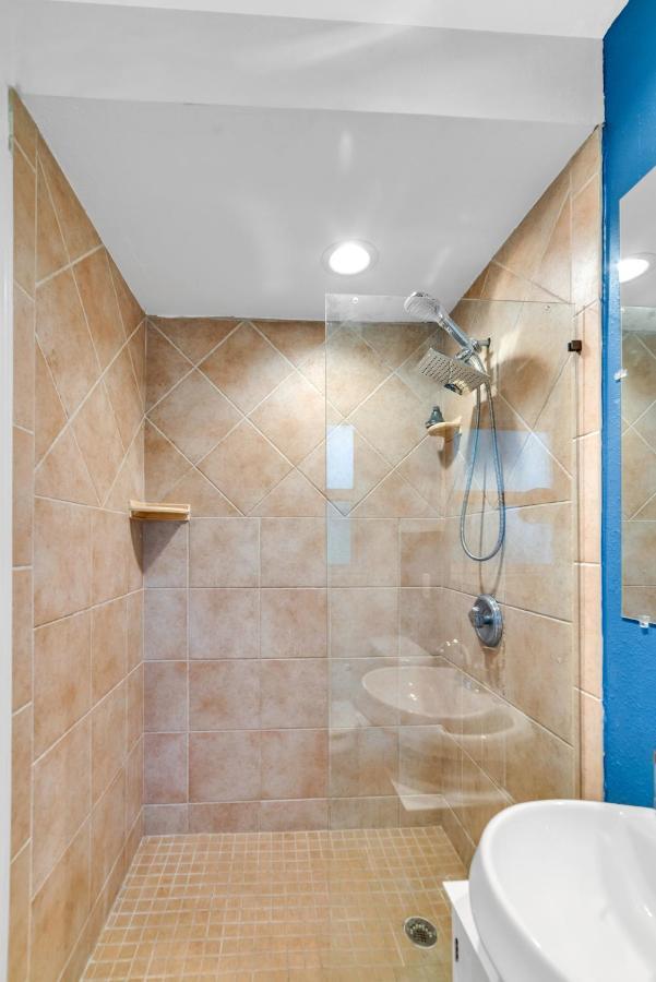 The Blue Villa - Luxury Clearwater By Bluebellaestate 拉哥 外观 照片